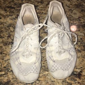 nfinity cheer shoes